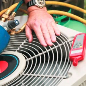 Mandatory refrigerant leak testing in refrigeration equipment